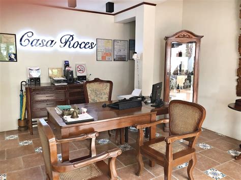 Casa Roces Bed and Breakfast .